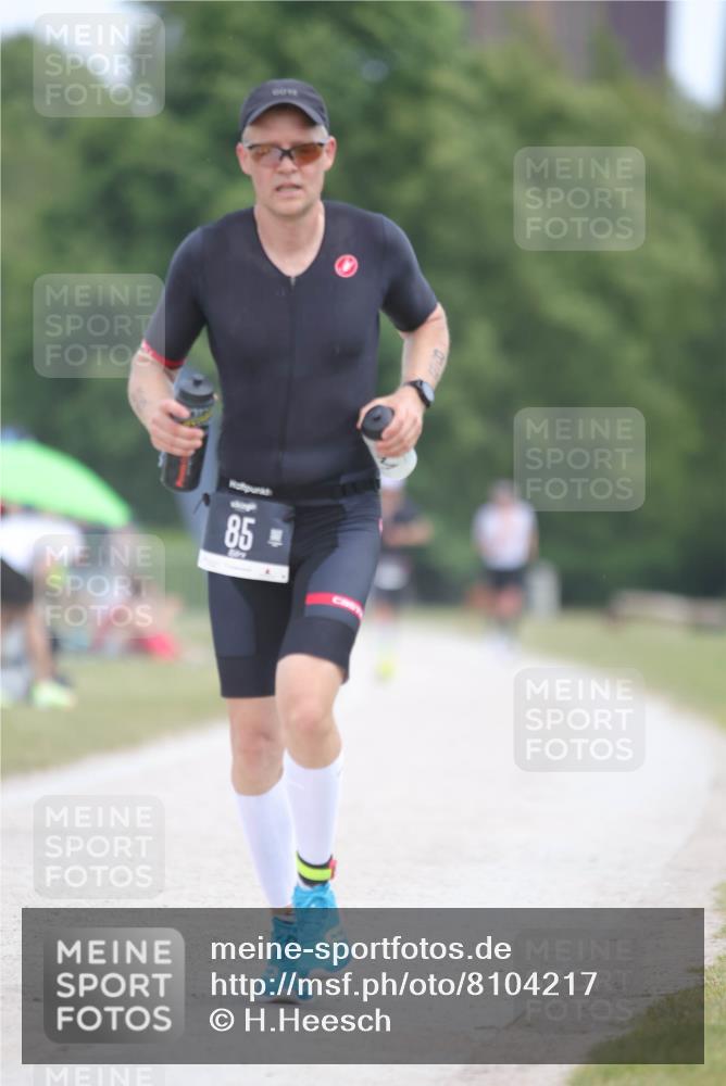 22.06.2025 - Viking Triathlon H.Heesch http://msf.ph/oto/8104217 22.06.2025 13:24:01 Laufen 85, 180, 313, 366 meine-sportfotos.de