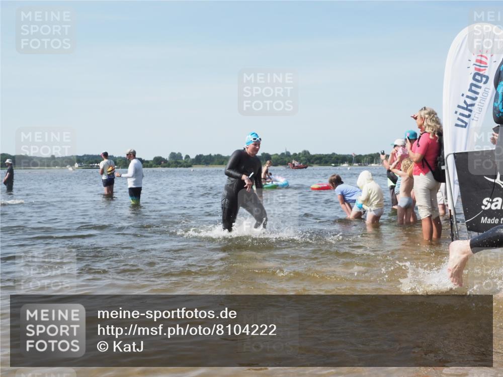22.06.2025 - Viking Triathlon KatJ http://msf.ph/oto/8104222 22.06.2025 10:35:18 Schwimmen 107, 139, 157, 204, 296, 320, 365, 395, 482, 508, 632 meine-sportfotos.de
