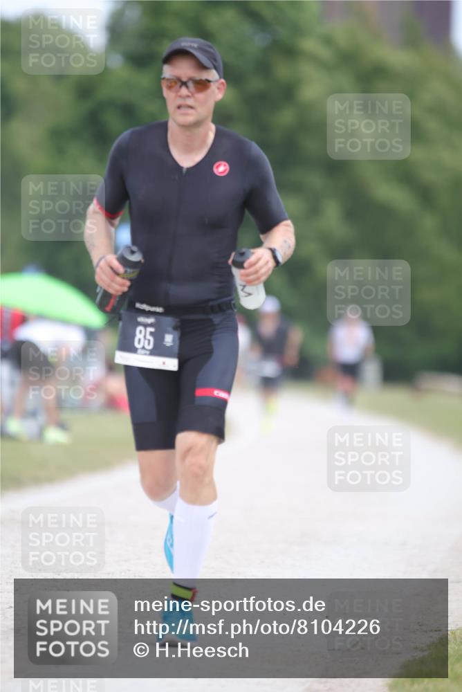 22.06.2025 - Viking Triathlon H.Heesch http://msf.ph/oto/8104226 22.06.2025 13:24:02 Laufen 85, 180, 313 meine-sportfotos.de