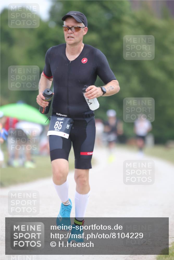 22.06.2025 - Viking Triathlon H.Heesch http://msf.ph/oto/8104229 22.06.2025 13:24:02 Laufen 85, 180, 313 meine-sportfotos.de