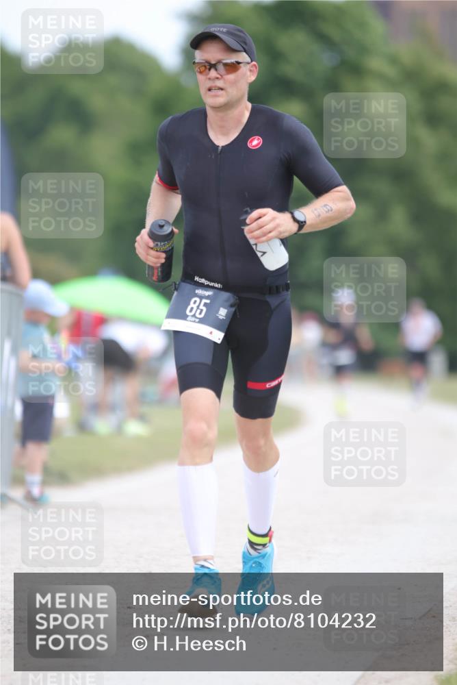 22.06.2025 - Viking Triathlon H.Heesch http://msf.ph/oto/8104232 22.06.2025 13:24:02 Laufen 85, 180, 313 meine-sportfotos.de
