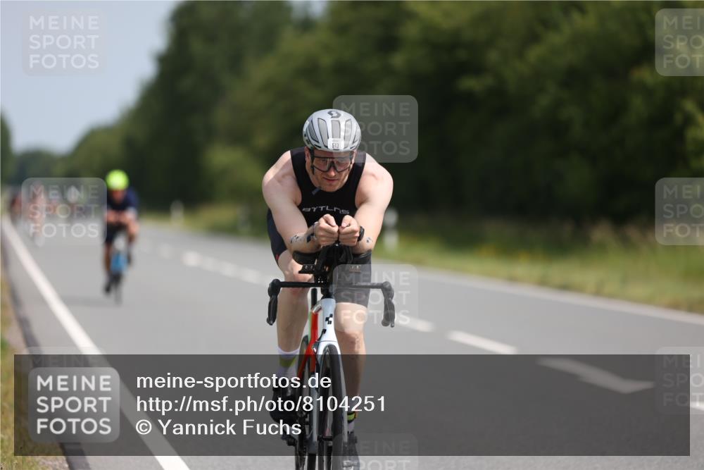 22.06.2025 - Viking Triathlon Yannick Fuchs http://msf.ph/oto/8104251 22.06.2025 11:27:57 Radfahren 86, 180, 222, 513, 639 meine-sportfotos.de