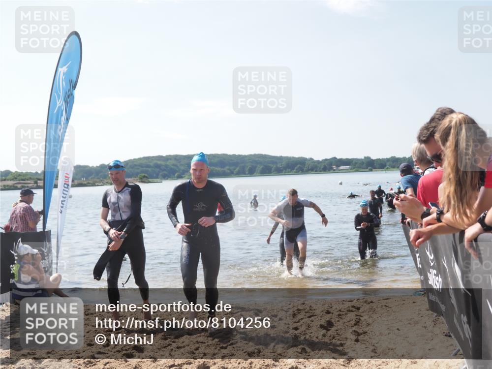 22.06.2025 - Viking Triathlon MichiJ http://msf.ph/oto/8104256 22.06.2025 10:47:27 Schwimmen 23, 74, 76, 183, 267, 421, 547 meine-sportfotos.de