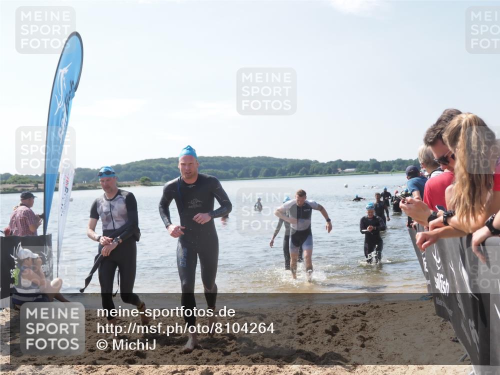 22.06.2025 - Viking Triathlon MichiJ http://msf.ph/oto/8104264 22.06.2025 10:47:27 Schwimmen 23, 74, 76, 183, 267, 421, 547 meine-sportfotos.de