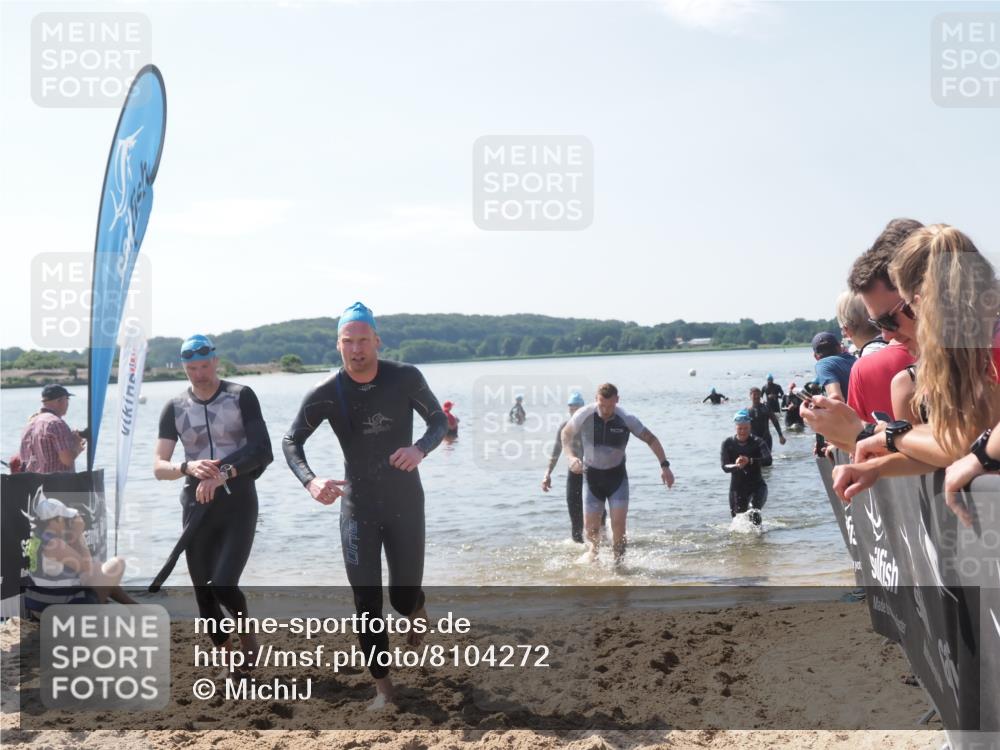 22.06.2025 - Viking Triathlon MichiJ http://msf.ph/oto/8104272 22.06.2025 10:47:27 Schwimmen 23, 74, 76, 183, 267, 421, 547 meine-sportfotos.de