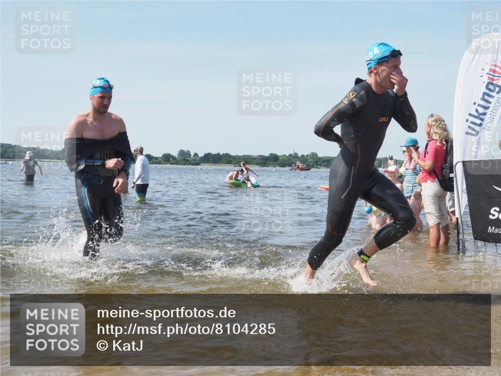 22.06.2025 - Viking Triathlon KatJ http://msf.ph/oto/8104285 22.06.2025 10:35:24 Schwimmen 107, 127, 204, 296, 320, 365, 395, 482, 508, 632 meine-sportfotos.de