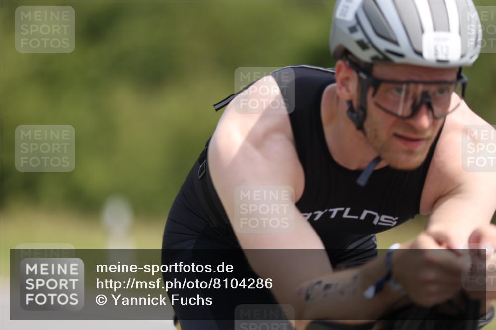 22.06.2025 - Viking Triathlon Yannick Fuchs http://msf.ph/oto/8104286 22.06.2025 11:27:58 Radfahren 86, 180, 222, 513, 639 meine-sportfotos.de