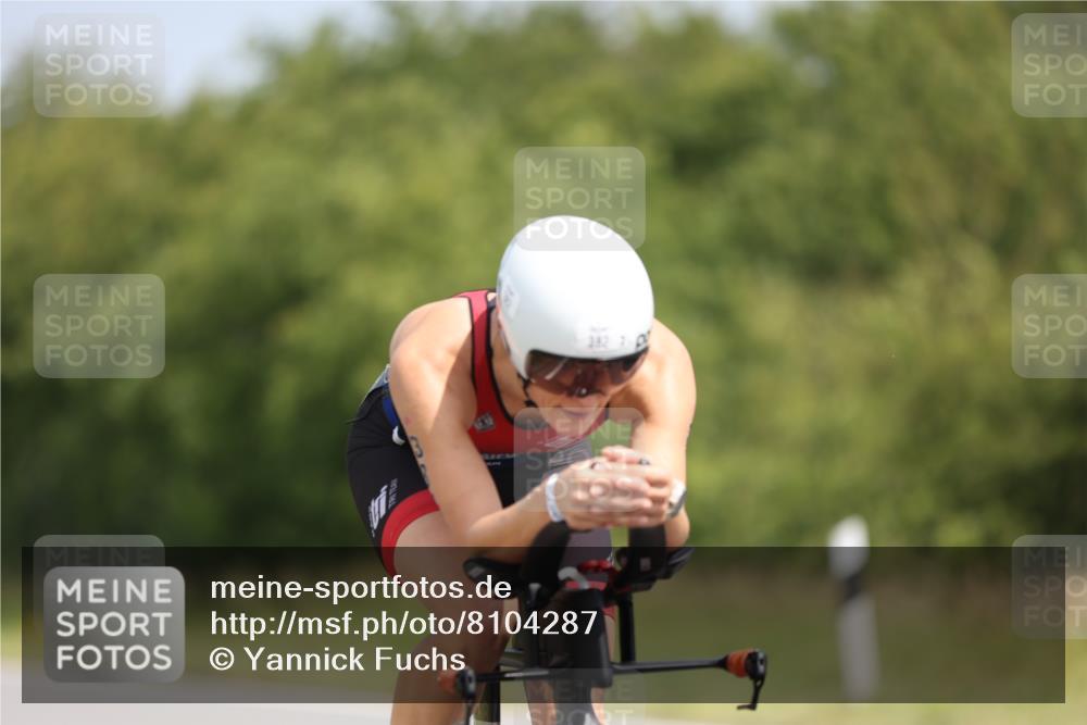 22.06.2025 - Viking Triathlon Yannick Fuchs http://msf.ph/oto/8104287 22.06.2025 12:07:37 Radfahren 11, 33, 97, 179, 382, 420 meine-sportfotos.de