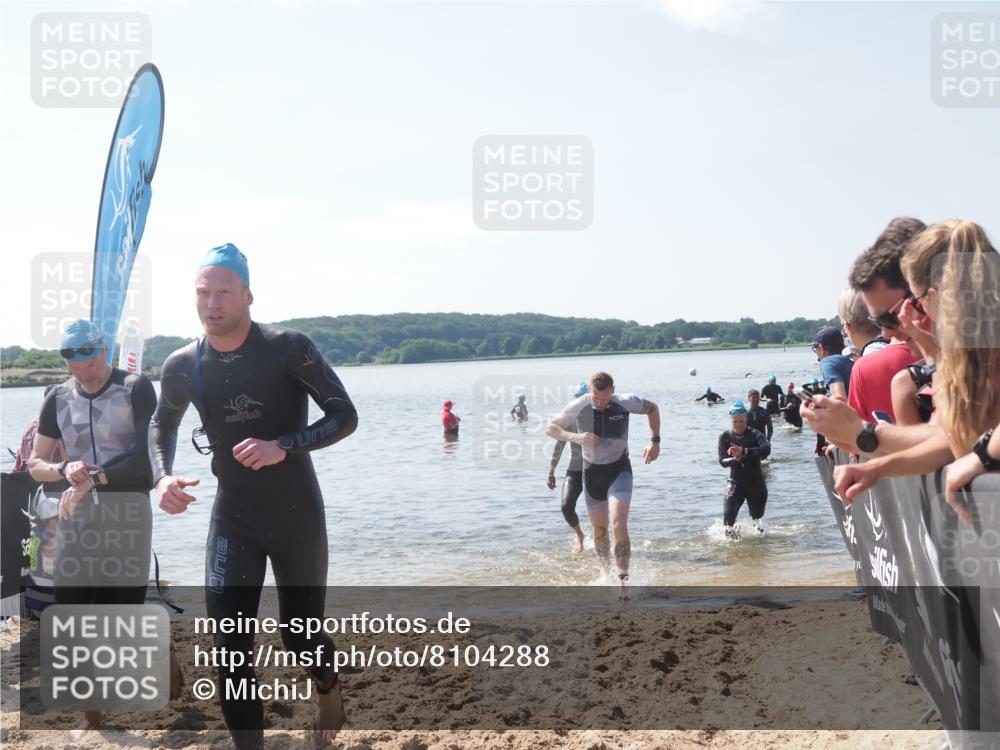 22.06.2025 - Viking Triathlon MichiJ http://msf.ph/oto/8104288 22.06.2025 10:47:28 Schwimmen 23, 74, 76, 183, 267, 421, 547, 606 meine-sportfotos.de
