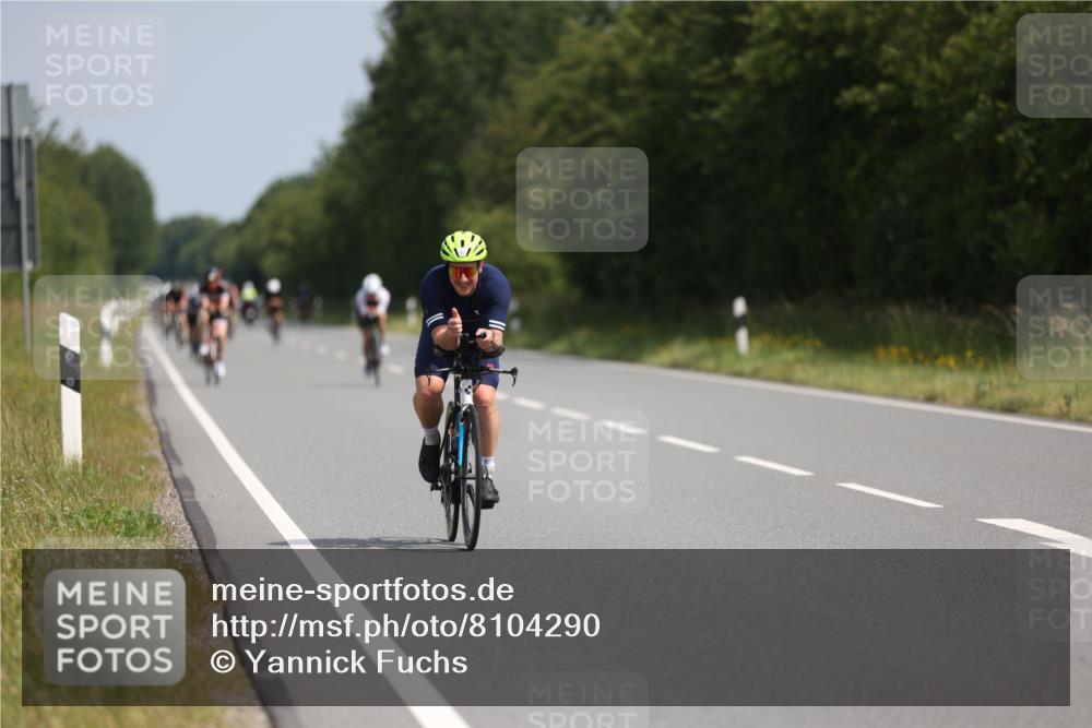22.06.2025 - Viking Triathlon Yannick Fuchs http://msf.ph/oto/8104290 22.06.2025 11:27:59 Radfahren 86, 180, 222, 454, 513, 639 meine-sportfotos.de