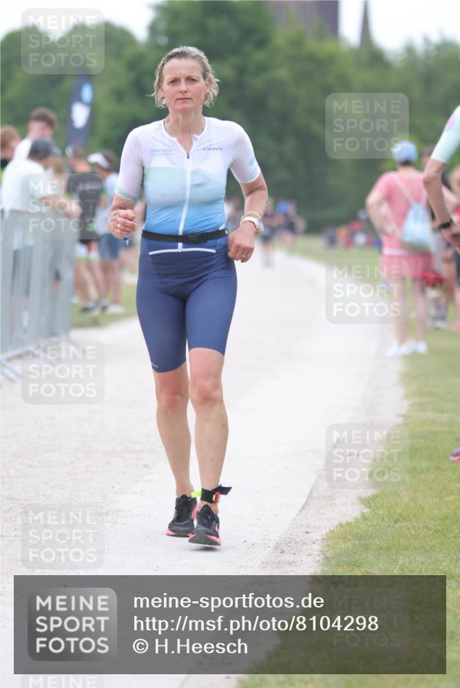 22.06.2025 - Viking Triathlon H.Heesch http://msf.ph/oto/8104298 22.06.2025 15:55:03 Laufen 357, 498 meine-sportfotos.de