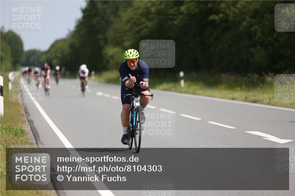 22.06.2025 - Viking Triathlon Yannick Fuchs http://msf.ph/oto/8104303 22.06.2025 11:27:59 Radfahren 86, 180, 222, 454, 513, 639 meine-sportfotos.de