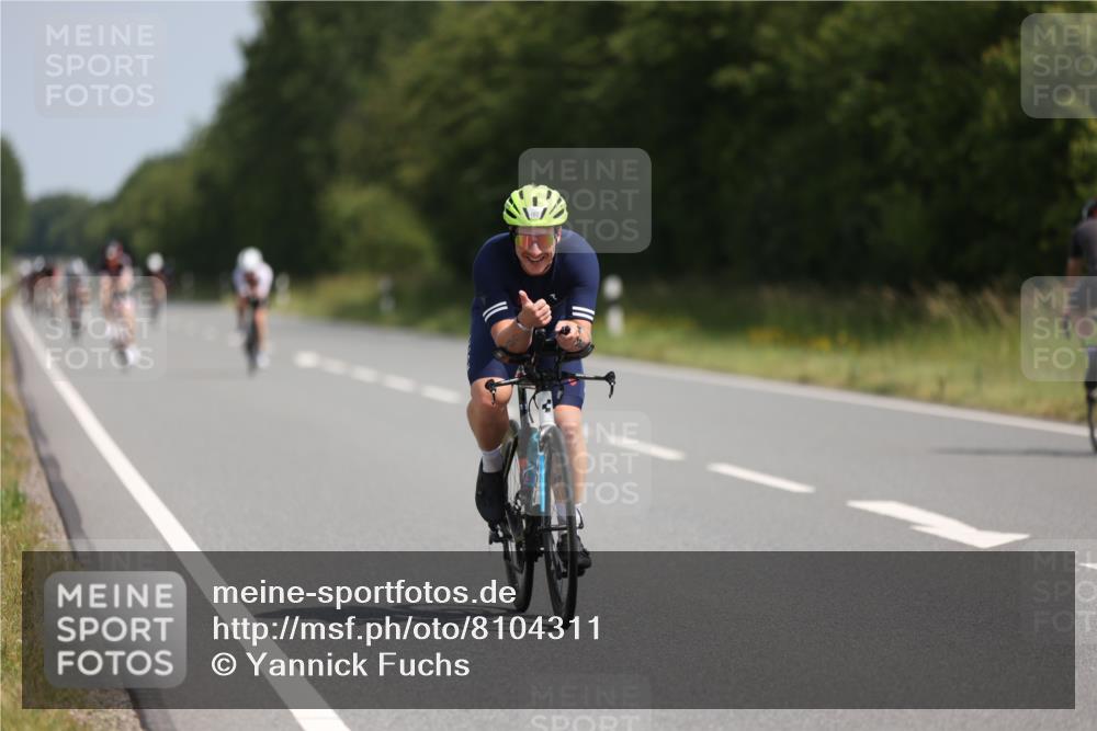 22.06.2025 - Viking Triathlon Yannick Fuchs http://msf.ph/oto/8104311 22.06.2025 11:28:00 Radfahren 86, 180, 454, 513, 639 meine-sportfotos.de