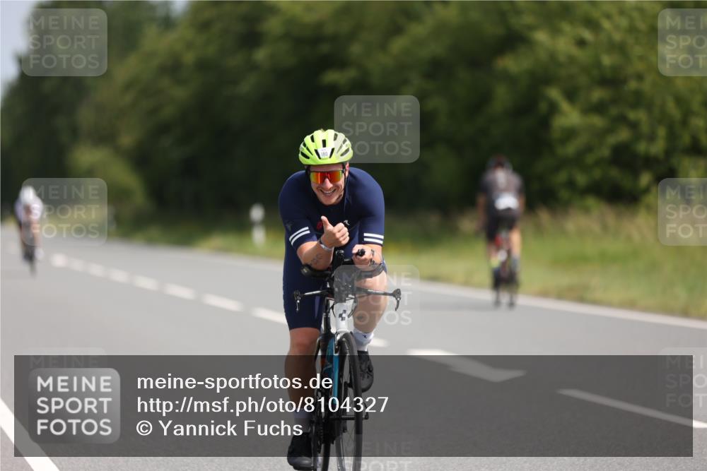 22.06.2025 - Viking Triathlon Yannick Fuchs http://msf.ph/oto/8104327 22.06.2025 11:28:00 Radfahren 86, 180, 454, 513, 639 meine-sportfotos.de