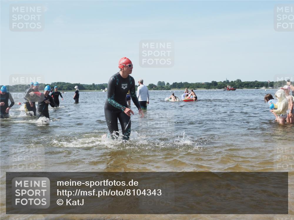 22.06.2025 - Viking Triathlon KatJ http://msf.ph/oto/8104343 22.06.2025 10:35:29 Schwimmen 20, 62, 107, 127, 134, 154, 204, 320, 395, 415, 482, 508, 602, 632 meine-sportfotos.de
