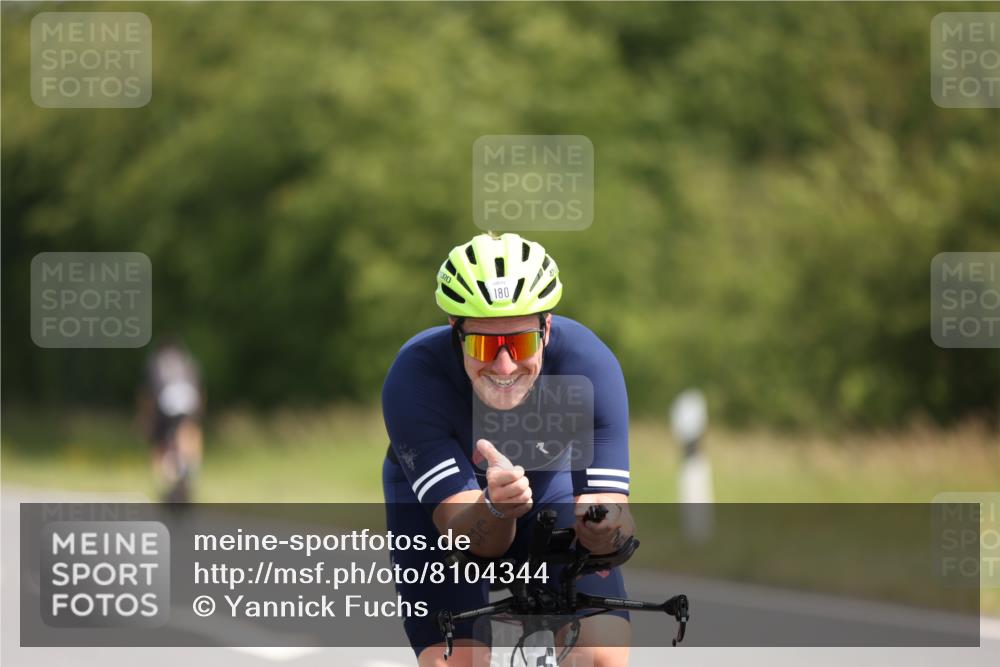 22.06.2025 - Viking Triathlon Yannick Fuchs http://msf.ph/oto/8104344 22.06.2025 11:28:01 Radfahren 86, 180, 454, 513, 639 meine-sportfotos.de