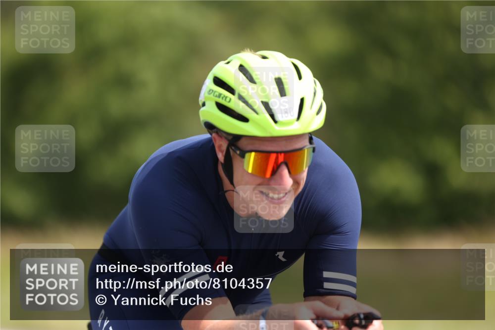 22.06.2025 - Viking Triathlon Yannick Fuchs http://msf.ph/oto/8104357 22.06.2025 11:28:01 Radfahren 86, 180, 454, 513, 639 meine-sportfotos.de