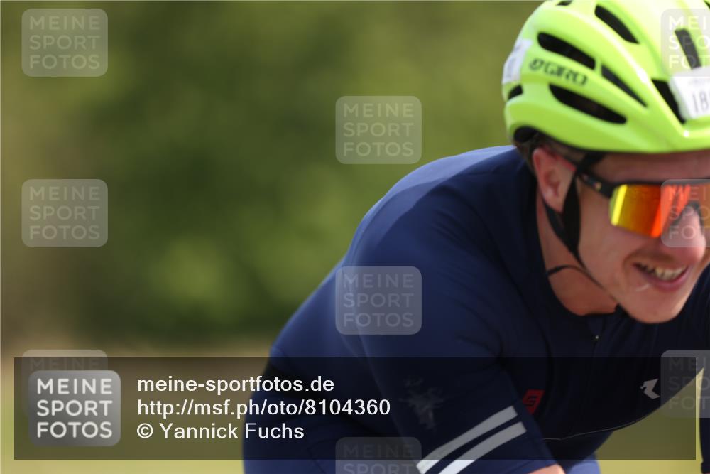 22.06.2025 - Viking Triathlon Yannick Fuchs http://msf.ph/oto/8104360 22.06.2025 11:28:01 Radfahren 86, 180, 454, 513, 639 meine-sportfotos.de