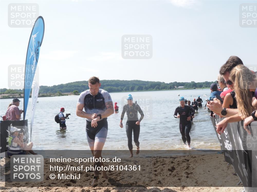 22.06.2025 - Viking Triathlon MichiJ http://msf.ph/oto/8104361 22.06.2025 10:47:30 Schwimmen 23, 76, 183, 261, 267, 547, 606 meine-sportfotos.de
