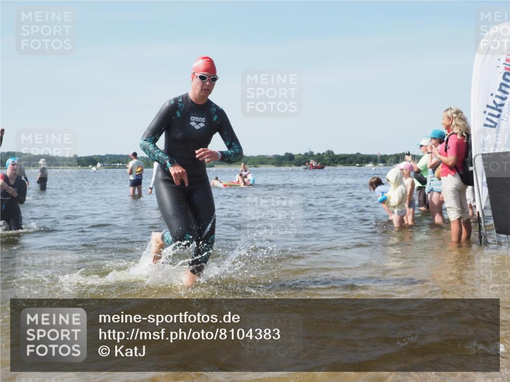 22.06.2025 - Viking Triathlon KatJ http://msf.ph/oto/8104383 22.06.2025 10:35:30 Schwimmen 20, 62, 107, 127, 134, 154, 320, 395, 415, 482, 508, 602, 632 meine-sportfotos.de