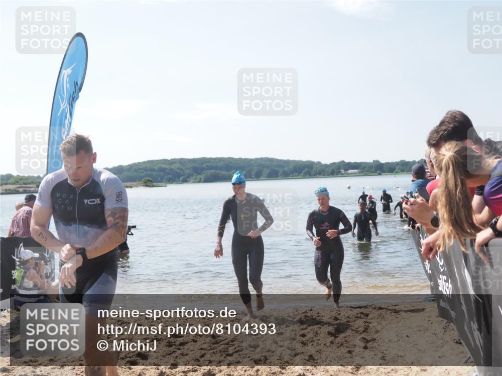 22.06.2025 - Viking Triathlon MichiJ http://msf.ph/oto/8104393 22.06.2025 10:47:31 Schwimmen 23, 71, 76, 183, 261, 267, 547, 606 meine-sportfotos.de
