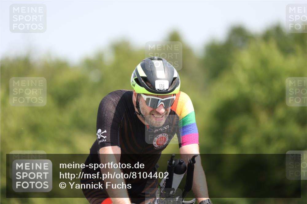 22.06.2025 - Viking Triathlon Yannick Fuchs http://msf.ph/oto/8104402 22.06.2025 12:07:43 Radfahren 11, 33, 97, 179, 396, 420, 556 meine-sportfotos.de