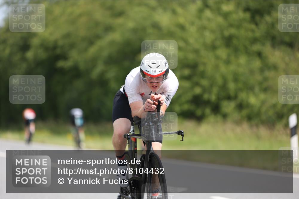 22.06.2025 - Viking Triathlon Yannick Fuchs http://msf.ph/oto/8104432 22.06.2025 12:07:48 Radfahren 97, 396, 556 meine-sportfotos.de