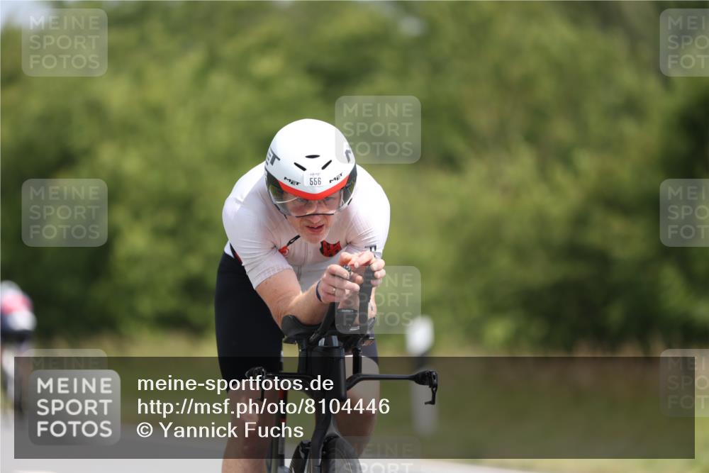 22.06.2025 - Viking Triathlon Yannick Fuchs http://msf.ph/oto/8104446 22.06.2025 12:07:48 Radfahren 97, 396, 556 meine-sportfotos.de