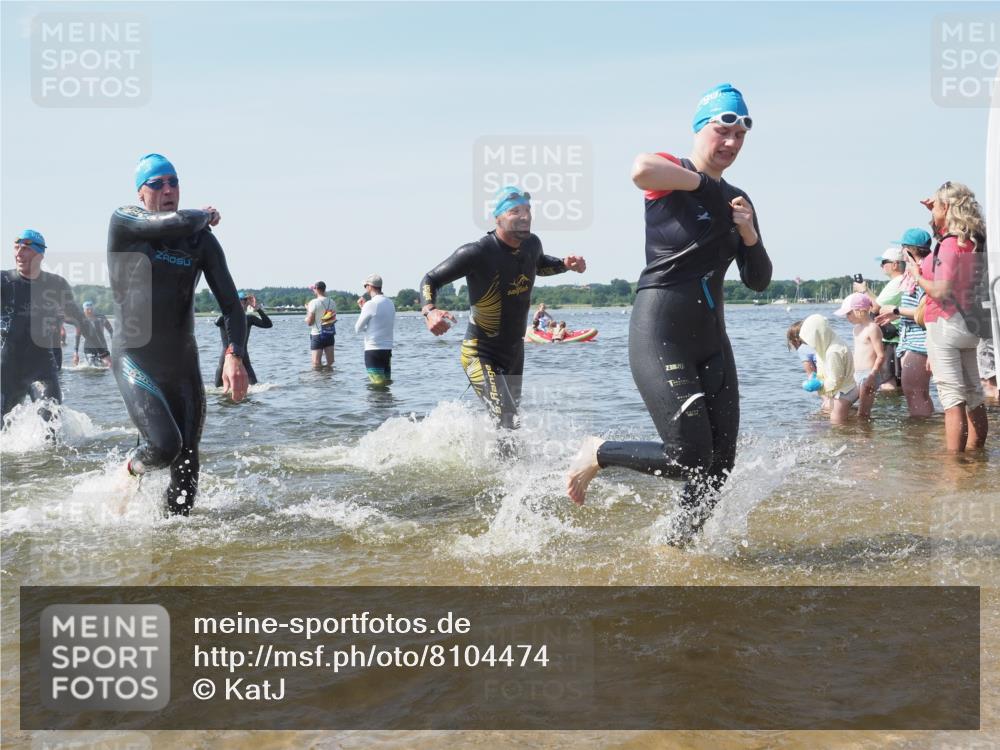 22.06.2025 - Viking Triathlon KatJ http://msf.ph/oto/8104474 22.06.2025 10:35:34 Schwimmen 20, 47, 62, 107, 127, 134, 154, 320, 395, 415, 482, 602 meine-sportfotos.de