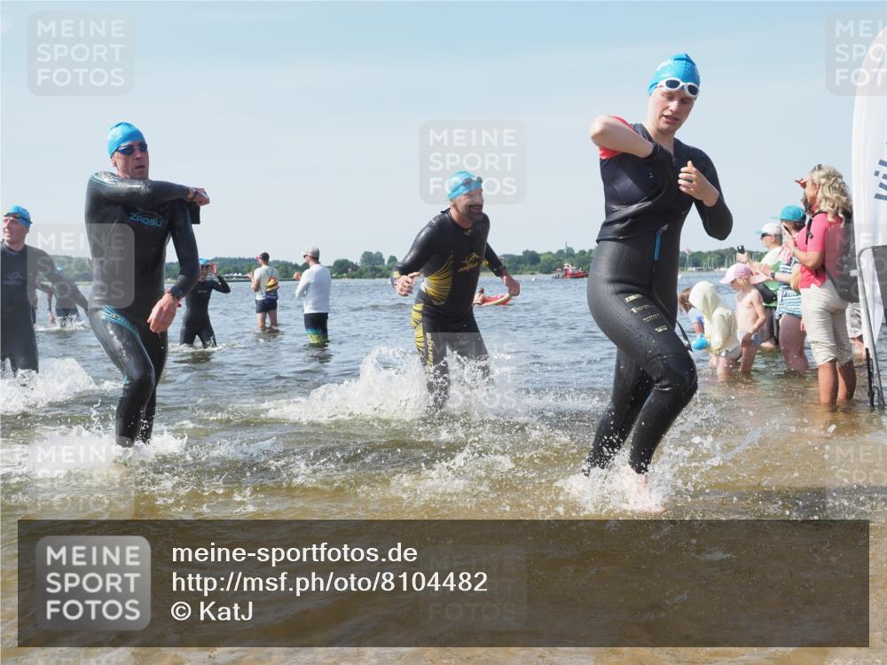 22.06.2025 - Viking Triathlon KatJ http://msf.ph/oto/8104482 22.06.2025 10:35:34 Schwimmen 20, 47, 62, 107, 127, 134, 154, 320, 395, 415, 482, 602 meine-sportfotos.de