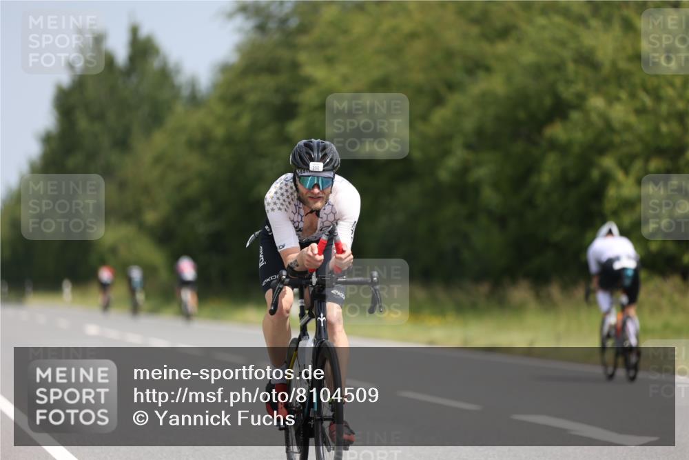 22.06.2025 - Viking Triathlon Yannick Fuchs http://msf.ph/oto/8104509 22.06.2025 12:07:52 Radfahren 157, 334, 396, 556 meine-sportfotos.de