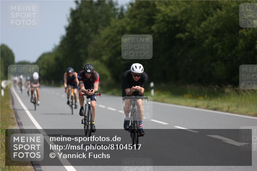 22.06.2025 - Viking Triathlon Yannick Fuchs http://msf.ph/oto/8104517 22.06.2025 11:28:10 Radfahren 86, 210, 266, 331, 337, 433, 454, 459, 639 meine-sportfotos.de