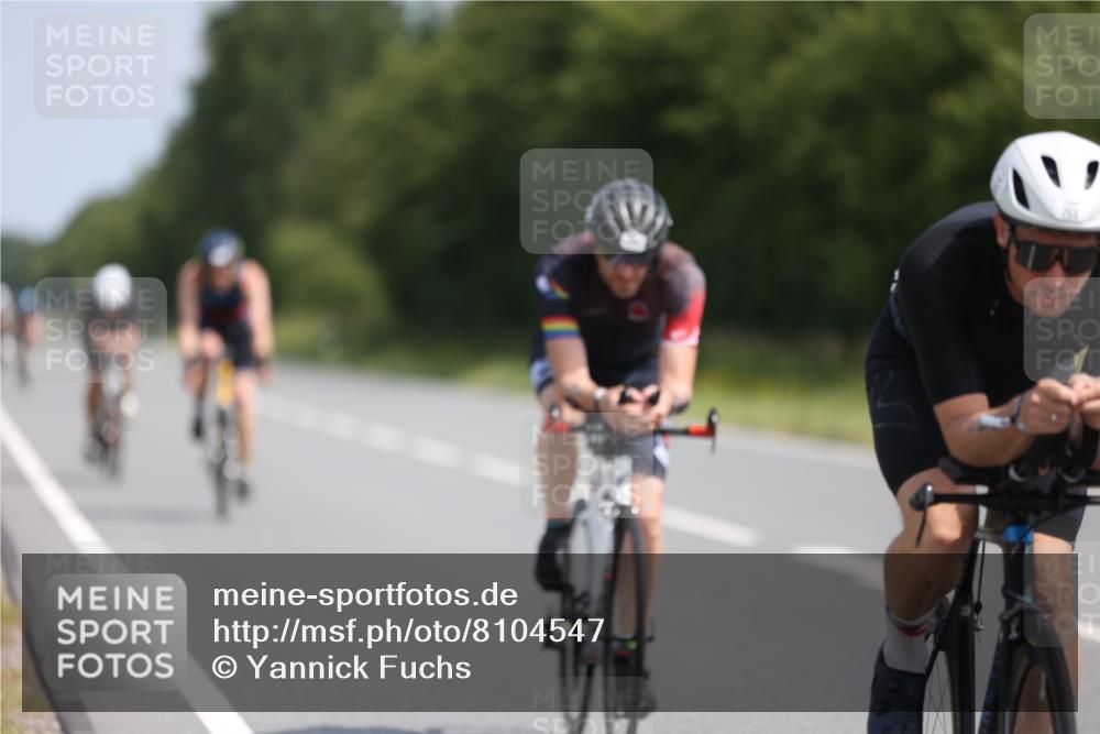 22.06.2025 - Viking Triathlon Yannick Fuchs http://msf.ph/oto/8104547 22.06.2025 11:28:12 Radfahren 210, 266, 331, 337, 433, 454, 459 meine-sportfotos.de