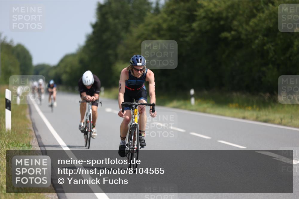 22.06.2025 - Viking Triathlon Yannick Fuchs http://msf.ph/oto/8104565 22.06.2025 11:28:13 Radfahren 210, 266, 331, 337, 433, 454, 459 meine-sportfotos.de