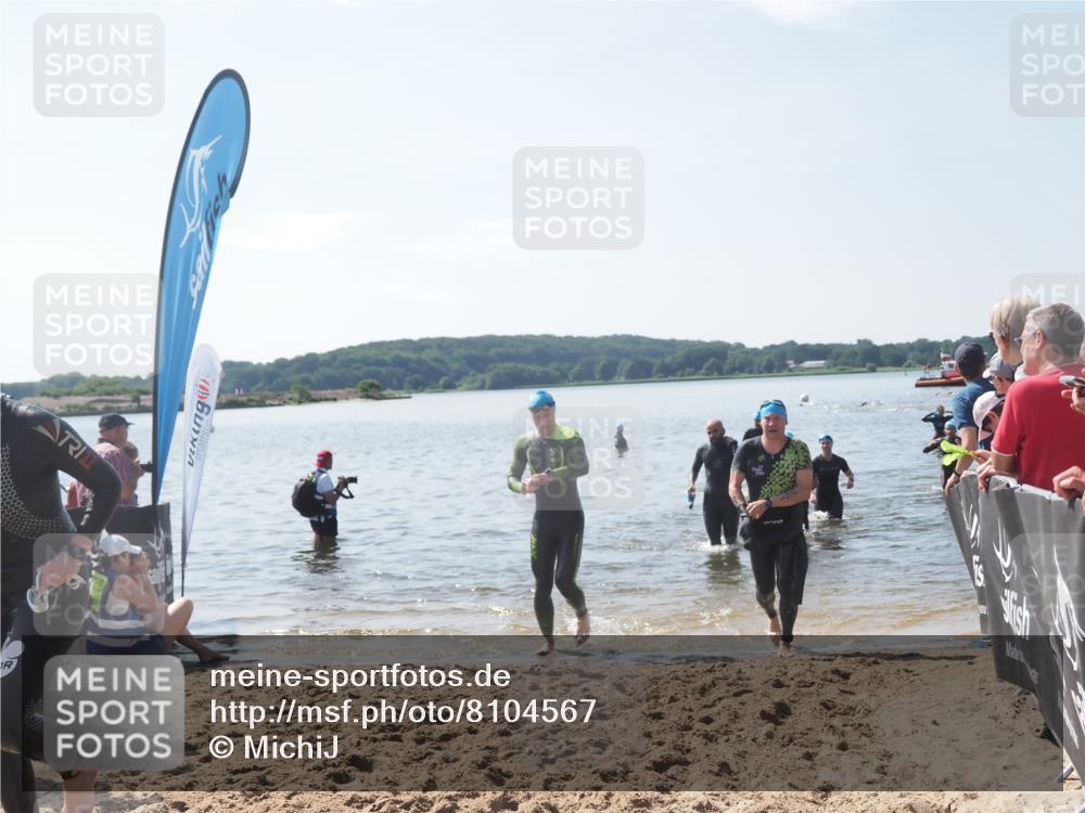 22.06.2025 - Viking Triathlon MichiJ http://msf.ph/oto/8104567 22.06.2025 10:47:49 Schwimmen 71, 84, 190, 223, 261, 285, 452, 606 meine-sportfotos.de