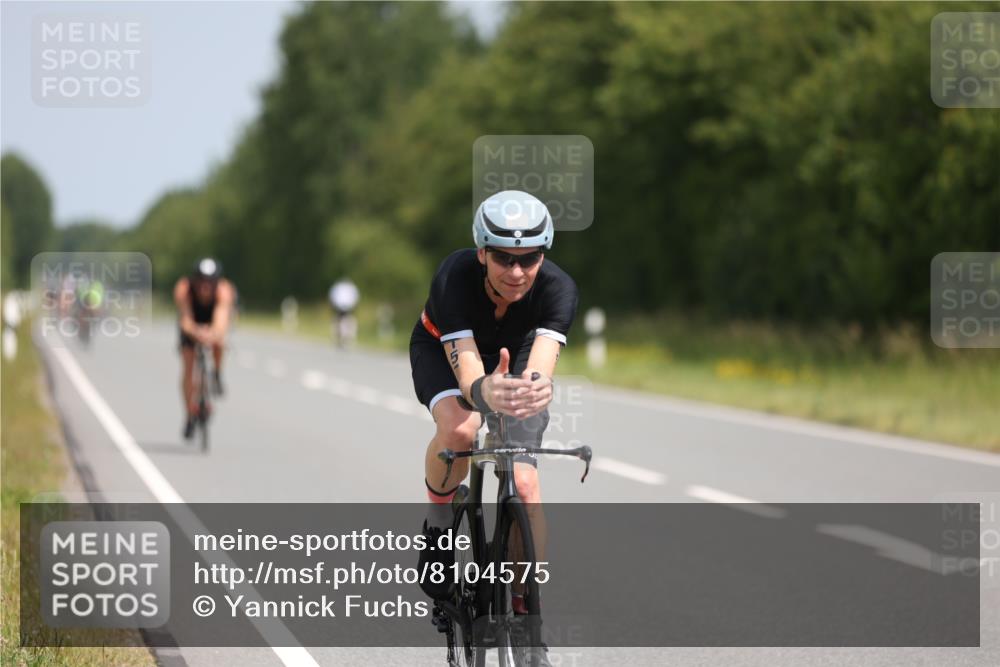 22.06.2025 - Viking Triathlon Yannick Fuchs http://msf.ph/oto/8104575 22.06.2025 12:08:01 Radfahren 157, 166, 325, 334, 468 meine-sportfotos.de