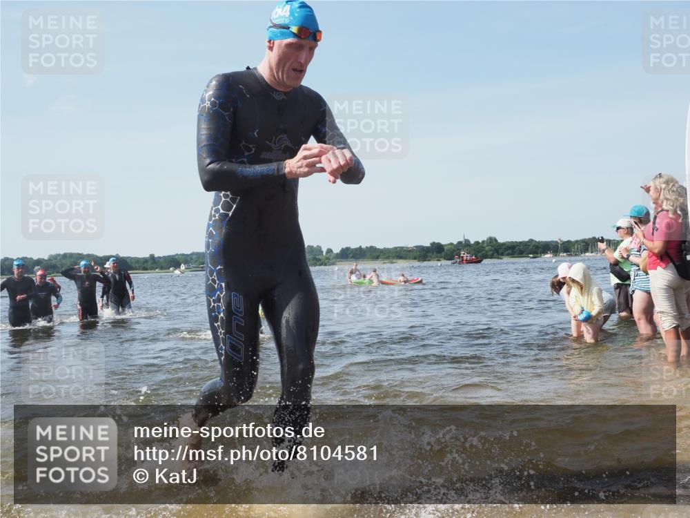 22.06.2025 - Viking Triathlon KatJ http://msf.ph/oto/8104581 22.06.2025 10:35:36 Schwimmen 20, 47, 62, 107, 127, 134, 154, 320, 395, 415, 482, 602 meine-sportfotos.de