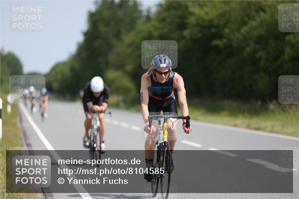 22.06.2025 - Viking Triathlon Yannick Fuchs http://msf.ph/oto/8104585 22.06.2025 11:28:14 Radfahren 210, 266, 269, 331, 337, 433, 459 meine-sportfotos.de