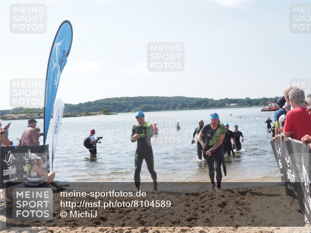 22.06.2025 - Viking Triathlon MichiJ http://msf.ph/oto/8104589 22.06.2025 10:47:50 Schwimmen 71, 84, 190, 223, 261, 285, 452 meine-sportfotos.de