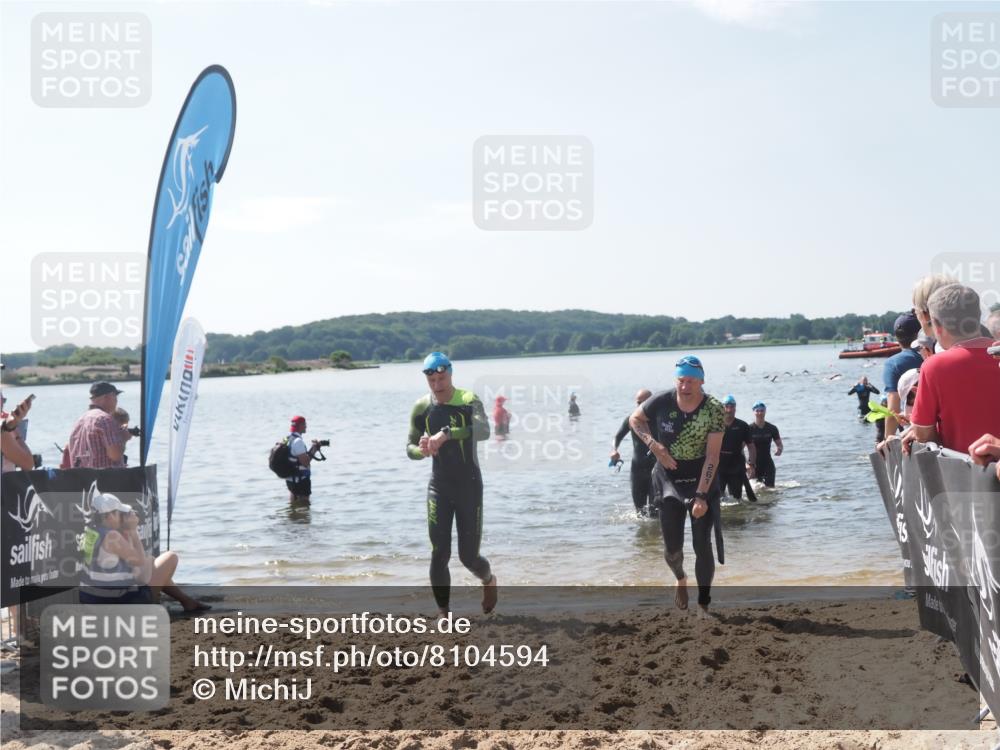 22.06.2025 - Viking Triathlon MichiJ http://msf.ph/oto/8104594 22.06.2025 10:47:50 Schwimmen 71, 84, 190, 223, 261, 285, 452 meine-sportfotos.de