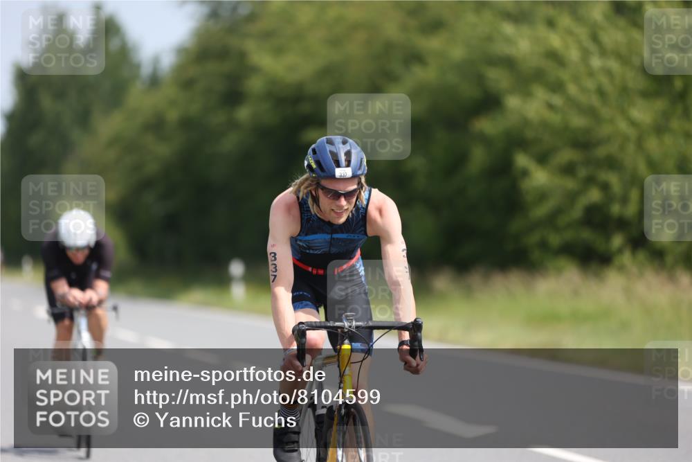 22.06.2025 - Viking Triathlon Yannick Fuchs http://msf.ph/oto/8104599 22.06.2025 11:28:14 Radfahren 210, 266, 269, 331, 337, 433, 459 meine-sportfotos.de