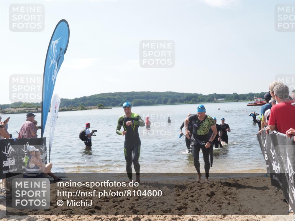 22.06.2025 - Viking Triathlon MichiJ http://msf.ph/oto/8104600 22.06.2025 10:47:50 Schwimmen 71, 84, 190, 223, 261, 285, 452 meine-sportfotos.de