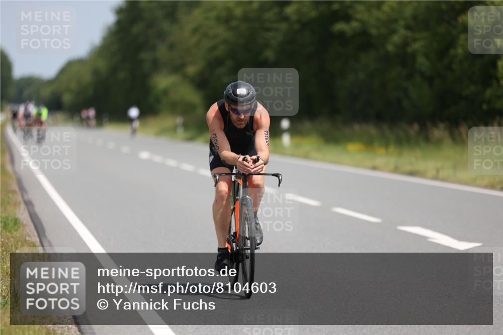 22.06.2025 - Viking Triathlon Yannick Fuchs http://msf.ph/oto/8104603 22.06.2025 12:08:03 Radfahren 29, 157, 166, 325, 334, 468 meine-sportfotos.de