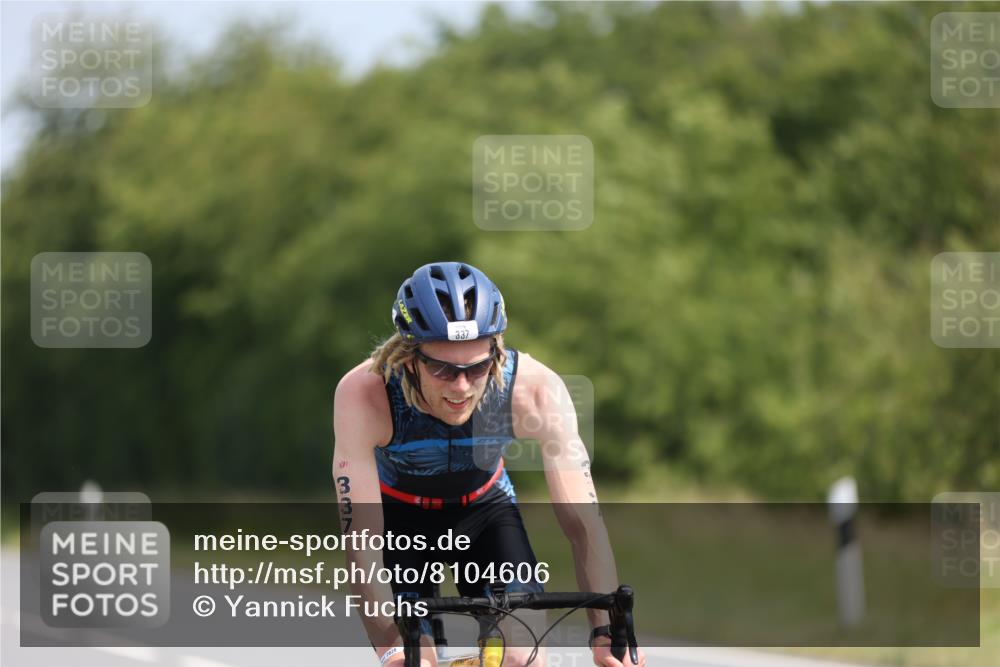 22.06.2025 - Viking Triathlon Yannick Fuchs http://msf.ph/oto/8104606 22.06.2025 11:28:15 Radfahren 210, 266, 269, 331, 337, 433, 459 meine-sportfotos.de