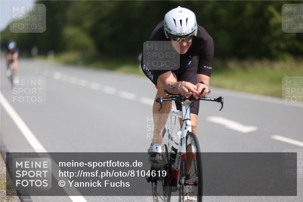 22.06.2025 - Viking Triathlon Yannick Fuchs http://msf.ph/oto/8104619 22.06.2025 11:28:16 Radfahren 210, 266, 269, 331, 337, 433, 459 meine-sportfotos.de