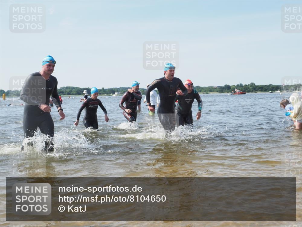 22.06.2025 - Viking Triathlon KatJ http://msf.ph/oto/8104650 22.06.2025 10:35:42 Schwimmen 20, 47, 62, 127, 134, 154, 415, 552, 602 meine-sportfotos.de