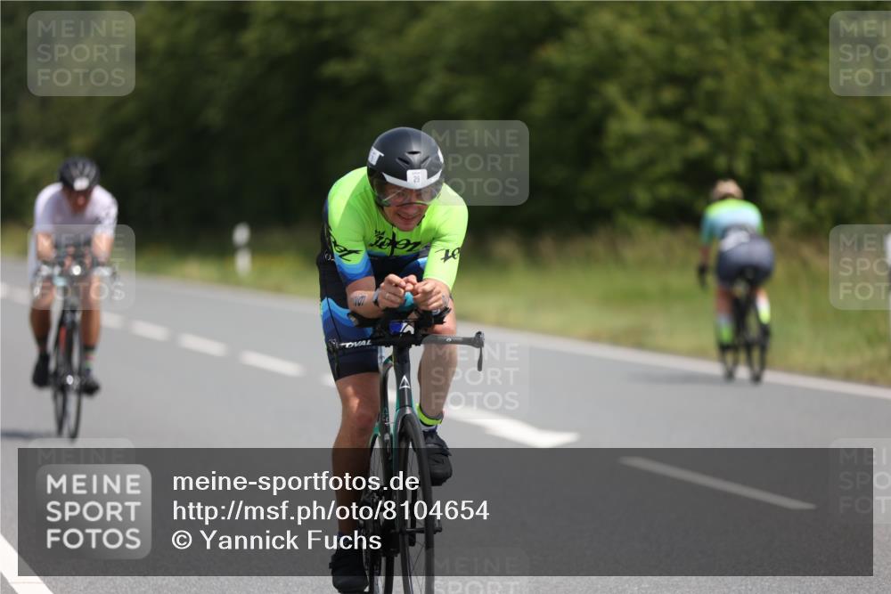 22.06.2025 - Viking Triathlon Yannick Fuchs http://msf.ph/oto/8104654 22.06.2025 12:08:12 Radfahren 29, 34, 46, 144, 164, 166, 228, 297, 321, 451, 633 meine-sportfotos.de