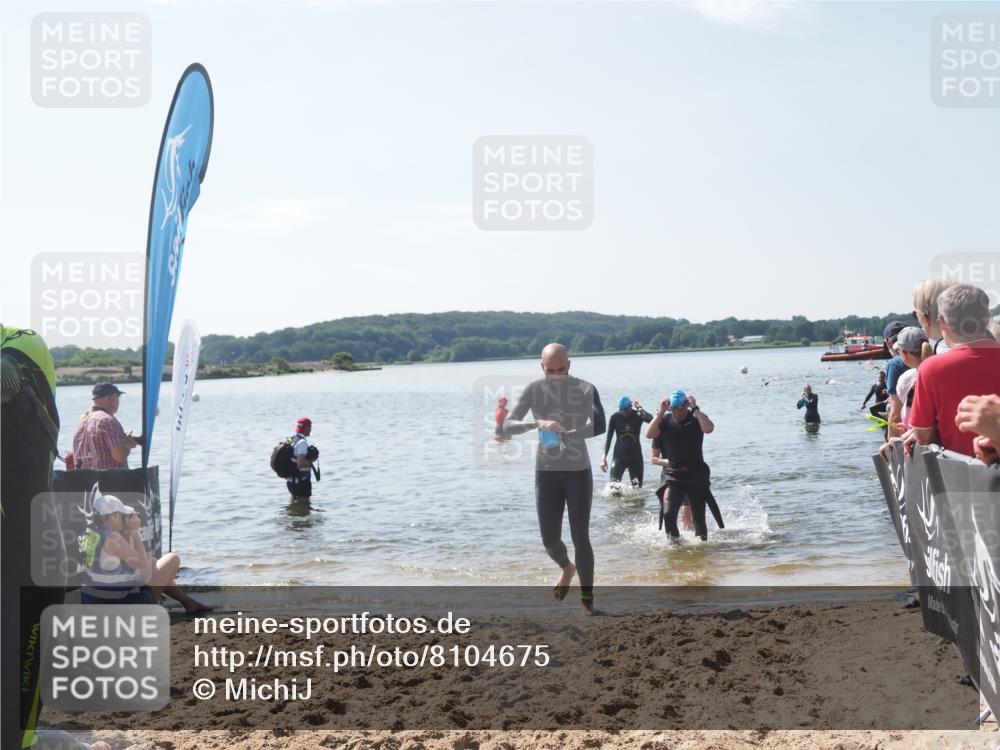 22.06.2025 - Viking Triathlon MichiJ http://msf.ph/oto/8104675 22.06.2025 10:47:54 Schwimmen 84, 190, 223, 285, 452 meine-sportfotos.de
