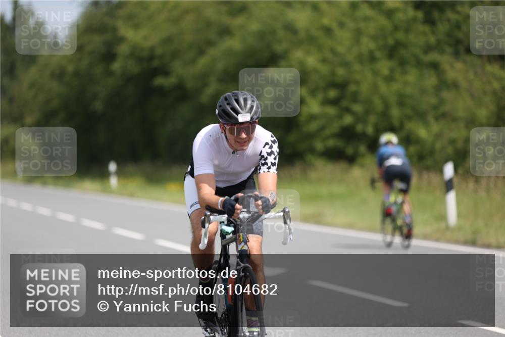 22.06.2025 - Viking Triathlon Yannick Fuchs http://msf.ph/oto/8104682 22.06.2025 12:08:13 Radfahren 29, 34, 46, 144, 164, 228, 297, 321, 451, 633 meine-sportfotos.de
