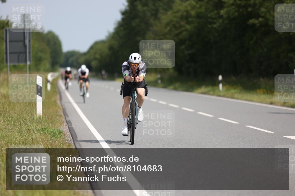 22.06.2025 - Viking Triathlon Yannick Fuchs http://msf.ph/oto/8104683 22.06.2025 11:28:22 Radfahren 22, 210, 211, 269 meine-sportfotos.de